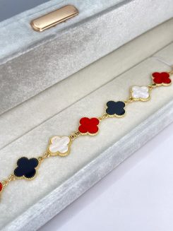 Pulsera Vancleef 7 trebol negro perla rojo